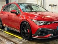 Usado VW Golf VIII GTI Clubsport 301 CV (221 kW) 2022 Granate Berlina