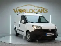 Usado Fiat Doblò 90 CV (66 kW) 2022 Blanco Monovolumen