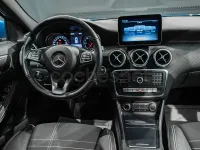 Usado Mercedes A200 Urban 136 CV (100 kW) 2016 Azul Berlina