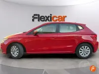 Usado Seat Ibiza Style 110 CV (80 kW) 2022 Rojo Utilitario