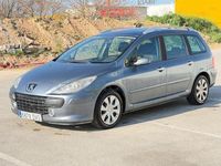 Usado Peugeot 307 110 CV (80 kW) 2006 Gris / plata Familiar