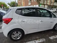 Usado Hyundai ix20 Comfort 115 CV (84 kW) 2013 Blanco Utilitario