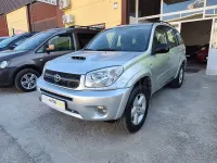 Usado Toyota RAV4 Sol 116 CV (85 kW) 2004 Gris / plata SUV