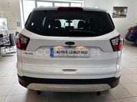 Usado Ford Kuga Trend 120 CV (88 kW) 2018 Blanco SUV