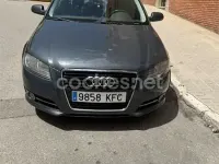 Usado Audi A3 Attraction 105 CV (77 kW) 2013 Gris / plata Berlina