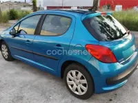 Usado Peugeot 207 90 CV (66 kW) 2007 Azul Berlina