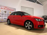 Usado Audi A1 Attraction 86 CV (63 kW) 2014 Rojo Utilitario