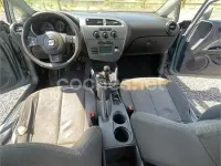 Usado Seat Leon Sport 105 CV (77 kW) 2006 Verde Utilitario