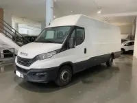 Usado Iveco Daily 160 CV (117 kW) 2023 Blanco Berlina