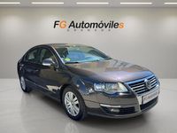 Usado VW Passat Highline 140 CV (102 kW) 2010 Marrón Berlina
