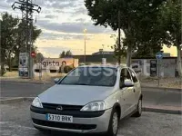 Usado Opel Corsa Edition 65 CV (47 kW) 2001 Gris / plata Utilitario