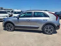 Usado Kia Niro 141 CV (103 kW) 2022 Gris / plata SUV