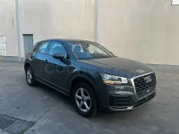 Usado Audi Q2 Advanced Plus 150 CV (110 kW) 2018 Gris / plata SUV