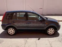 Usado Ford Fusion 68 CV (50 kW) 2006 Gris / plata Utilitario
