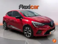 Usado Renault Clio V SE 65 CV (47 kW) 2023 Rojo