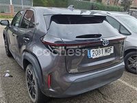 Usado Toyota Yaris Cross Active 116 CV (85 kW) 2023 Gris / plata SUV