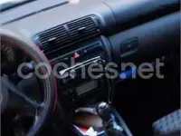 Usado Seat Leon Sport 110 CV (80 kW) 2000 Rojo Utilitario