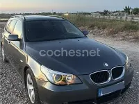 Usado BMW 530 193 CV (141 kW) 2004 Gris / plata Familiar