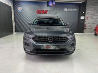 Usado VW T-Roc Advance 110 CV (80 kW) 2021 Gris / plata SUV