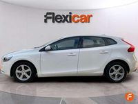 Usado Volvo V40 Momentum 120 CV (88 kW) 2018 Blanco Utilitario