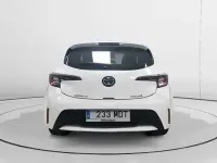 Usado Toyota Corolla Active 140 CV (102 kW) 2023 Blanco Berlina