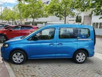 Usado VW Caddy 102 CV (75 kW) 2024 Azul Monovolumen