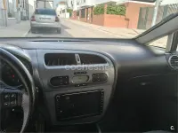 Usado Seat Leon Sport 105 CV (77 kW) 2007 Gris / plata Utilitario