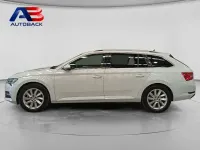 Usado Skoda Superb Style 218 CV (160 kW) 2021 Blanco Familiar