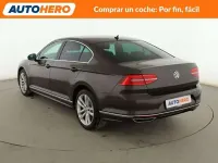 Usado VW Passat Sport 150 CV (110 kW) 2016 Marrón Berlina