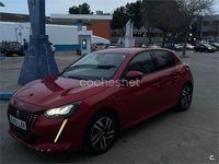 Usado Peugeot 208 Allure 100 CV (73 kW) 2020 Granate Utilitario
