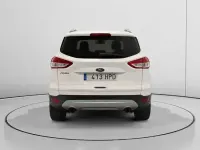 Usado Ford Kuga Trend 140 CV (102 kW) 2013 Blanco SUV