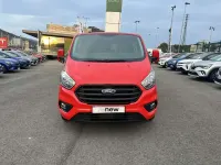 Usado Ford Transit Custom Trend 131 CV (96 kW) 2023 Rojo Familiar