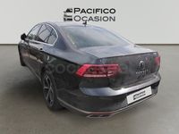 Usado VW Passat R-line 150 CV (110 kW) 2021 Gris / plata Berlina