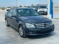Usado Mercedes C200 Avantgarde 136 CV (100 kW) 2010 Negro Berlina