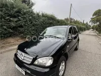 Usado Mercedes ML270 163 CV (119 kW) 2001 Negro SUV