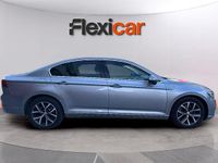 Usado VW Passat Executive 150 CV (110 kW) 2020 Gris Berlina