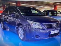 Usado Toyota Avensis Advance 126 CV (92 kW) 2010 Gris / plata Berlina