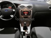 Usado Ford Focus Trend 109 CV (80 kW) 2010 Blanco Berlina