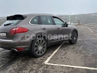 Usado Porsche Cayenne 400 CV (294 kW) 2011 Marrón SUV