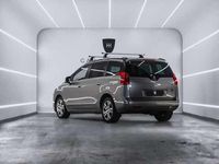 Usado Peugeot 5008 Style 120 CV (88 kW) 2016 Gris Monovolumen