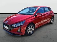 Usado Hyundai i20 100 CV (73 kW) 2025 Rojo dragón Utilitario
