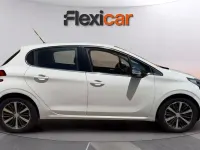 Usado Peugeot 208 Allure 110 CV (80 kW) 2017 Blanco Utilitario