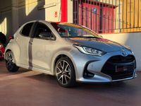 Usado Toyota Yaris Hybrid Plus 116 CV (85 kW) 2023 Gris / plata Berlina