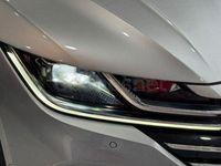Usado VW Arteon Elegance 150 CV (110 kW) 2021 Gris / plata Berlina