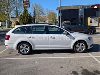 Usado Skoda Octavia 130 CV (95 kW) 2019 Blanco Familiar
