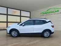 Usado Seat Arona 110 CV (80 kW) 2023 Blanco SUV