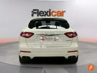 Usado Maserati Levante 275 CV (202 kW) 2017 Blanco SUV