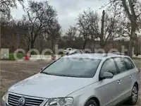 Usado VW Passat 105 CV (77 kW) 2008 Gris / plata Familiar