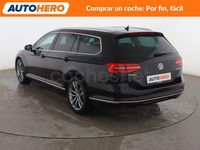 Usado VW Passat Sportline 150 CV (110 kW) 2015 Negro Familiar