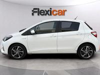 Usado Toyota Yaris Hybrid 100 CV (73 kW) 2020 Blanco Berlina